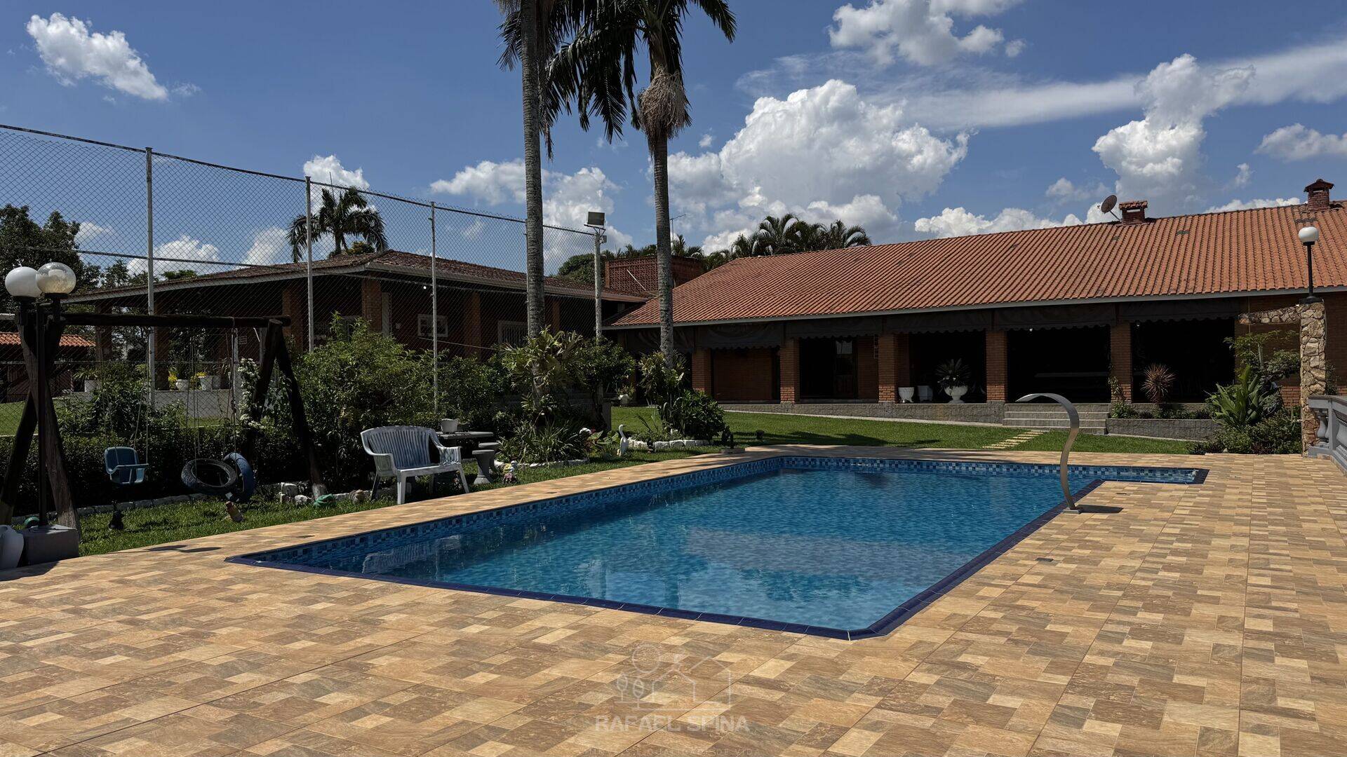 Sítio, 3 quartos, 2000 m² - Foto 1