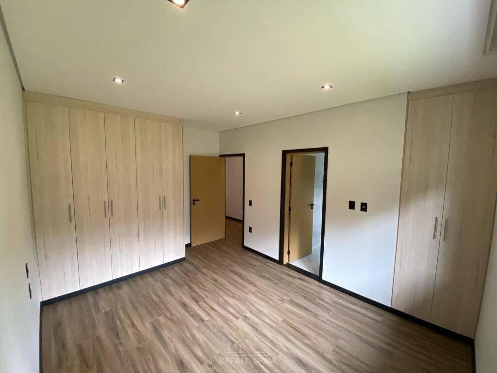 Casa, 4 quartos, 2668 m² - Foto 23