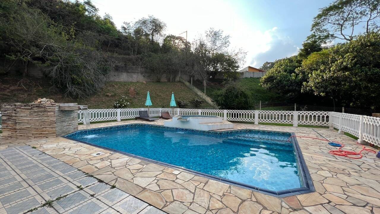 Sítio, 4 quartos, 1600 m² - Foto 9