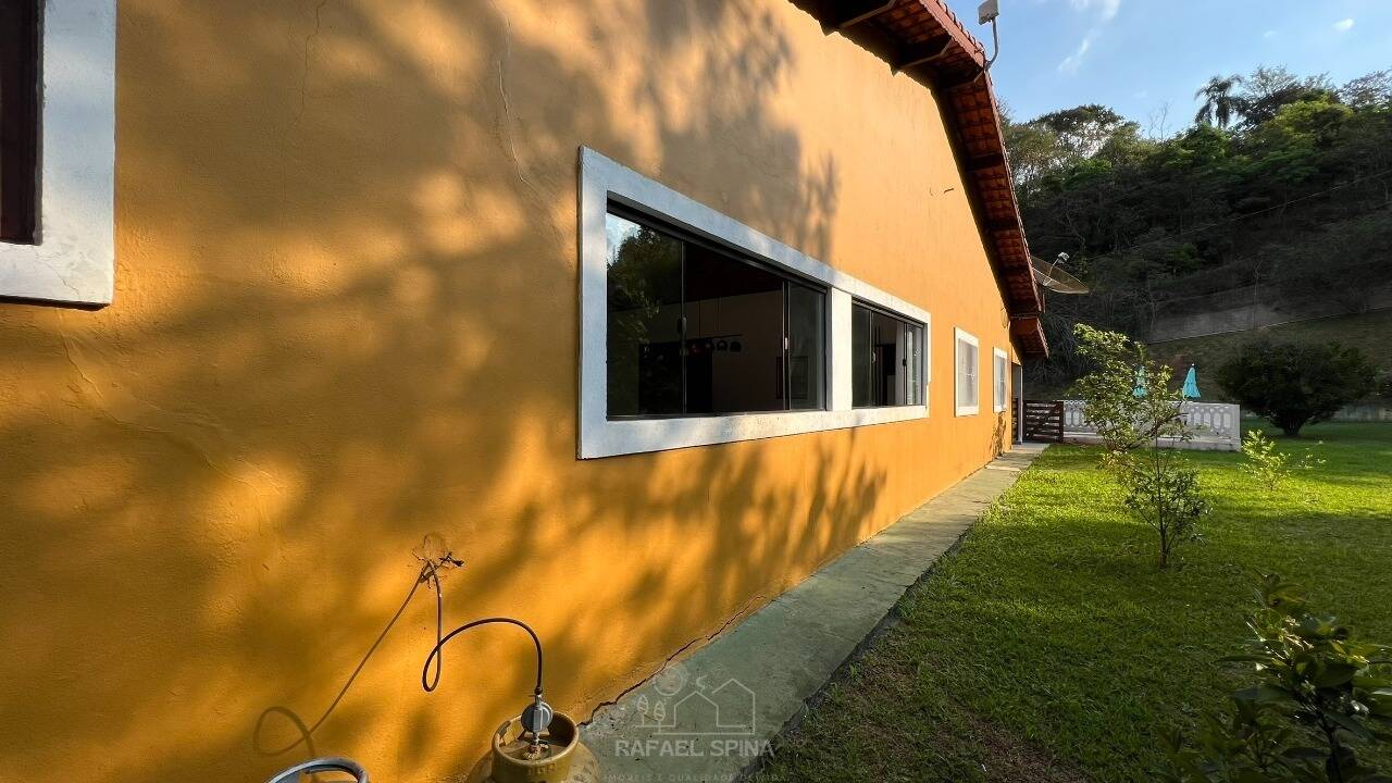 Sítio, 4 quartos, 1600 m² - Foto 12