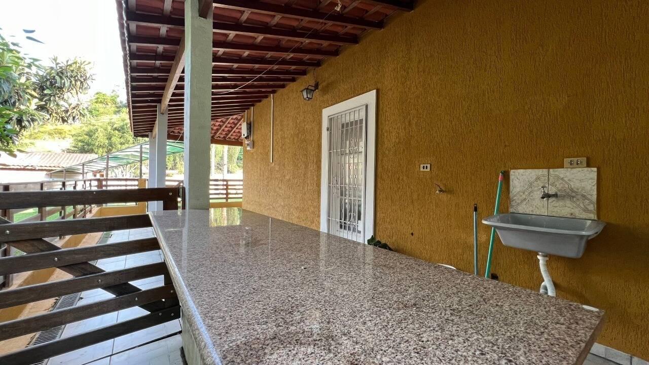 Sítio, 4 quartos, 1600 m² - Foto 13