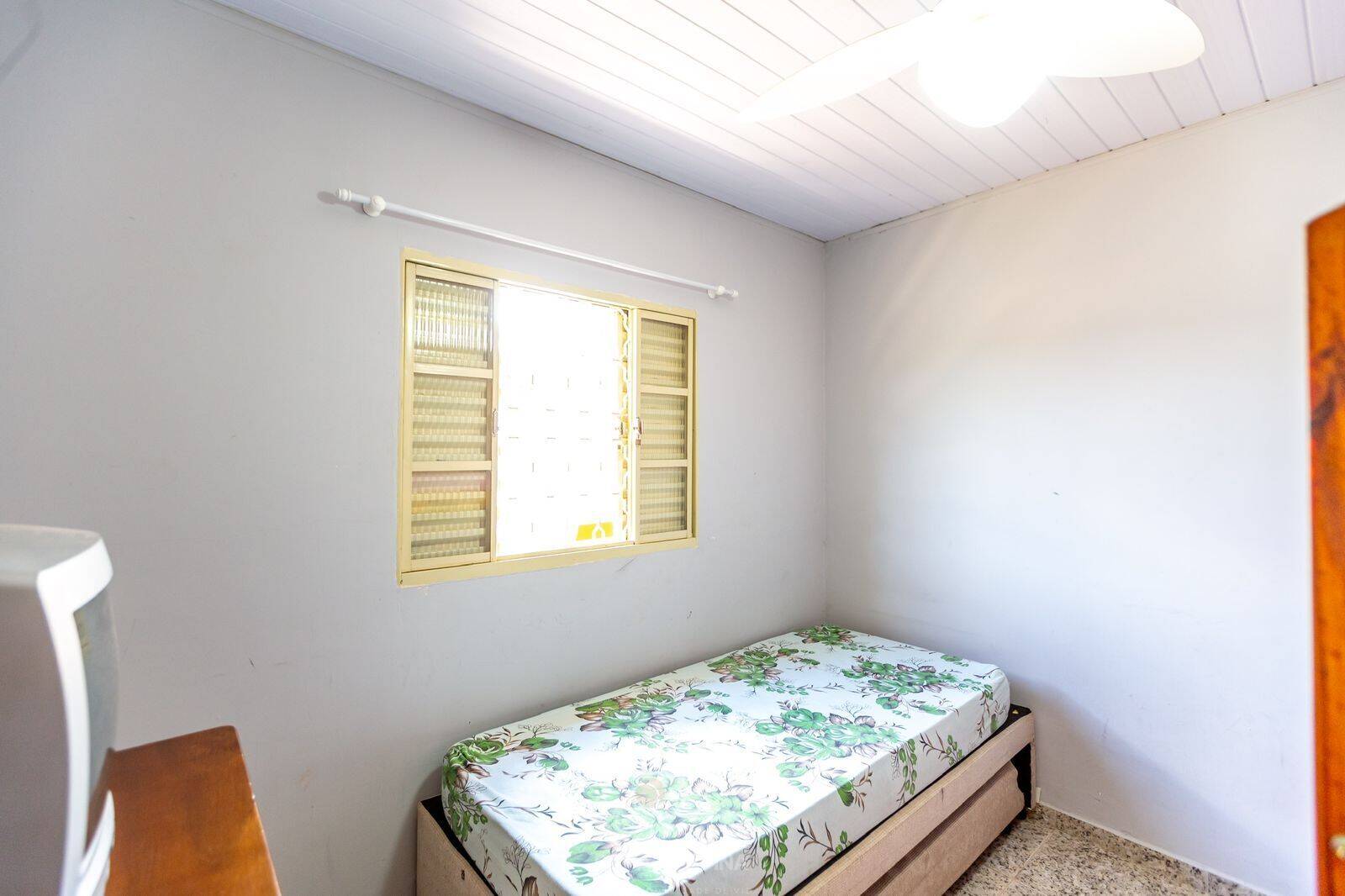 Sítio, 2 quartos, 2227 m² - Foto 5