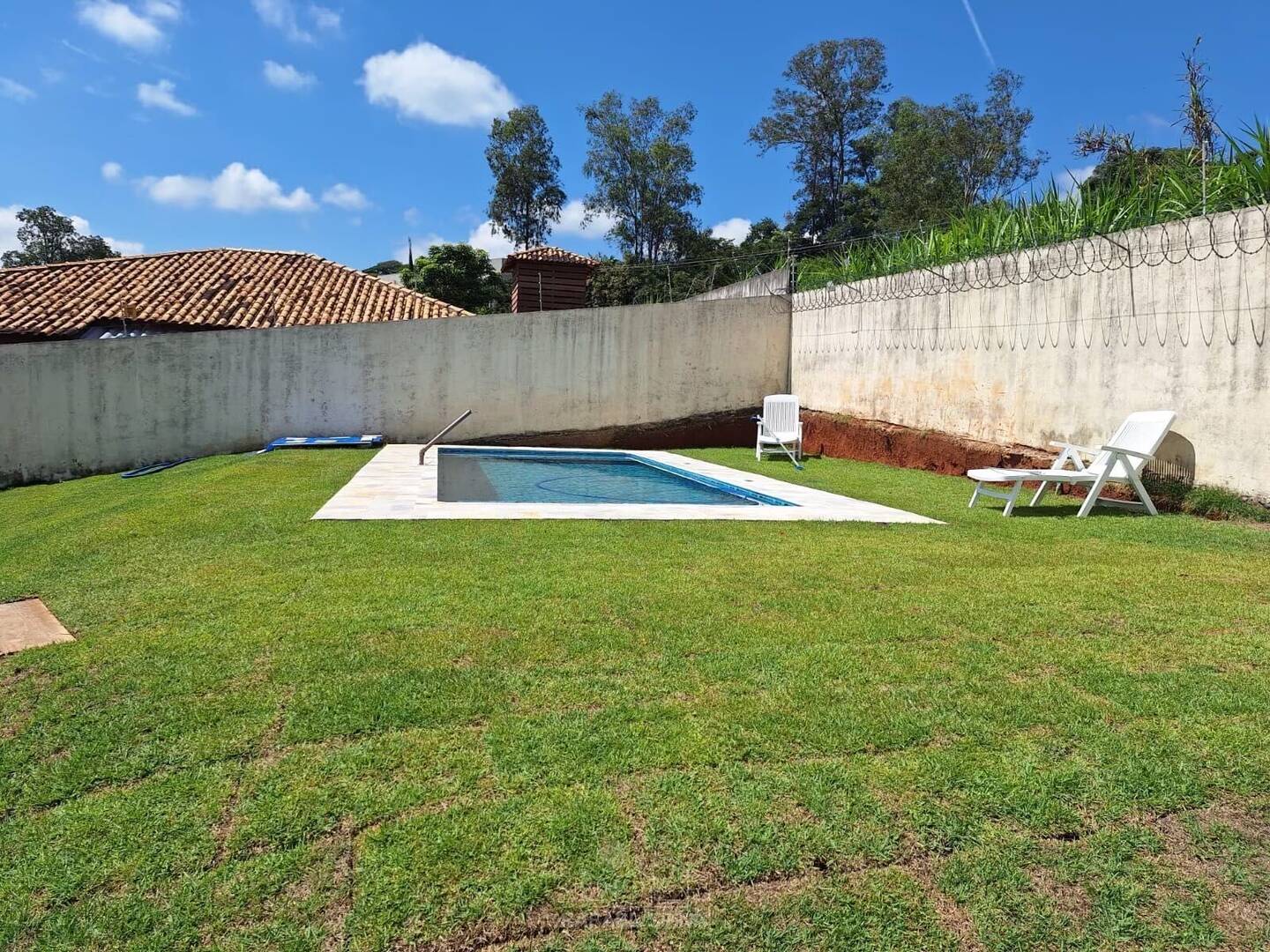 Sítio, 3 quartos, 700 m² - Foto 1