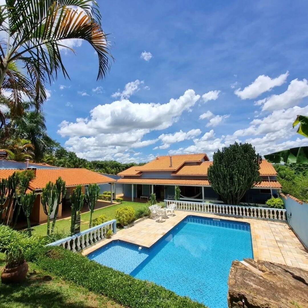 Sítio, 3 quartos, 1000 m² - Foto 1