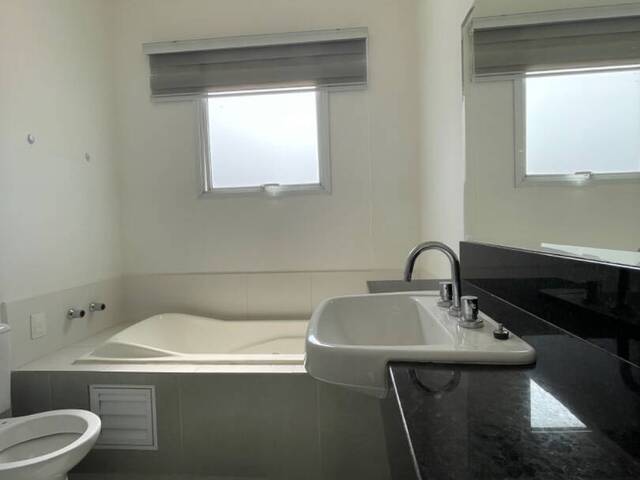 Casa em condomínio para Venda em Atibaia - 2