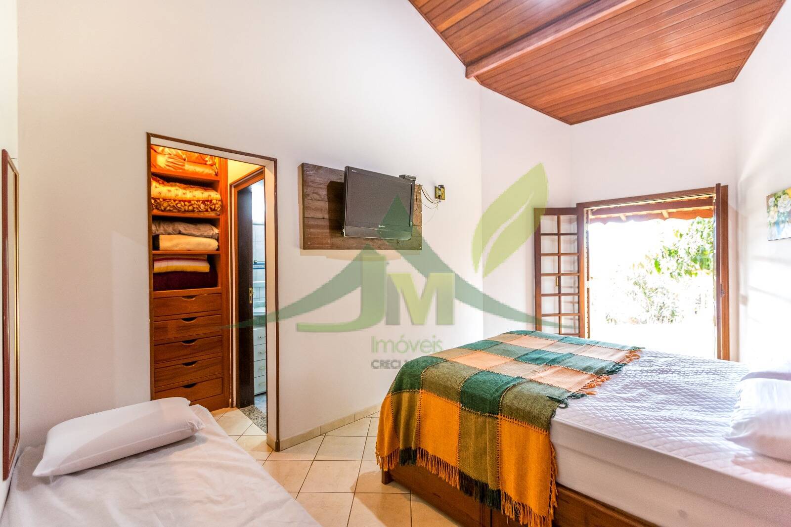 Sítio, 5 quartos, 1500 m² - Foto 17