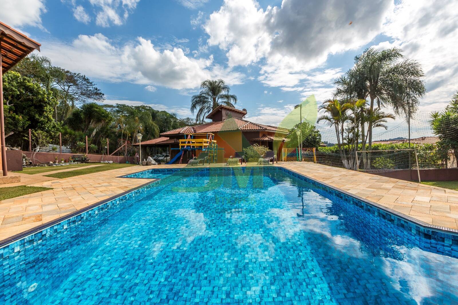 Sítio, 5 quartos, 1500 m² - Foto 1
