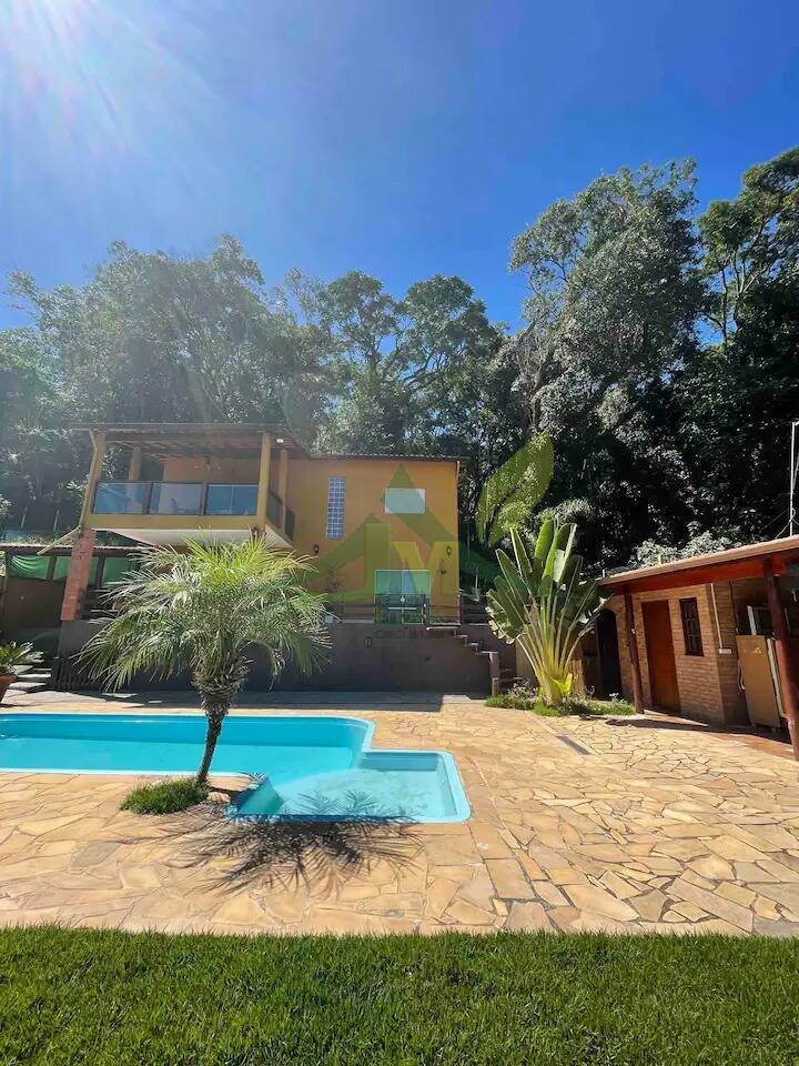 Sítio, 4 quartos, 700 m² - Foto 1