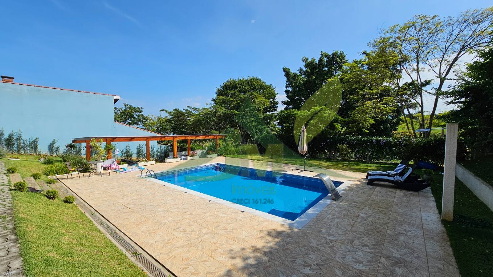 Sítio, 4 quartos, 1000 m² - Foto 1