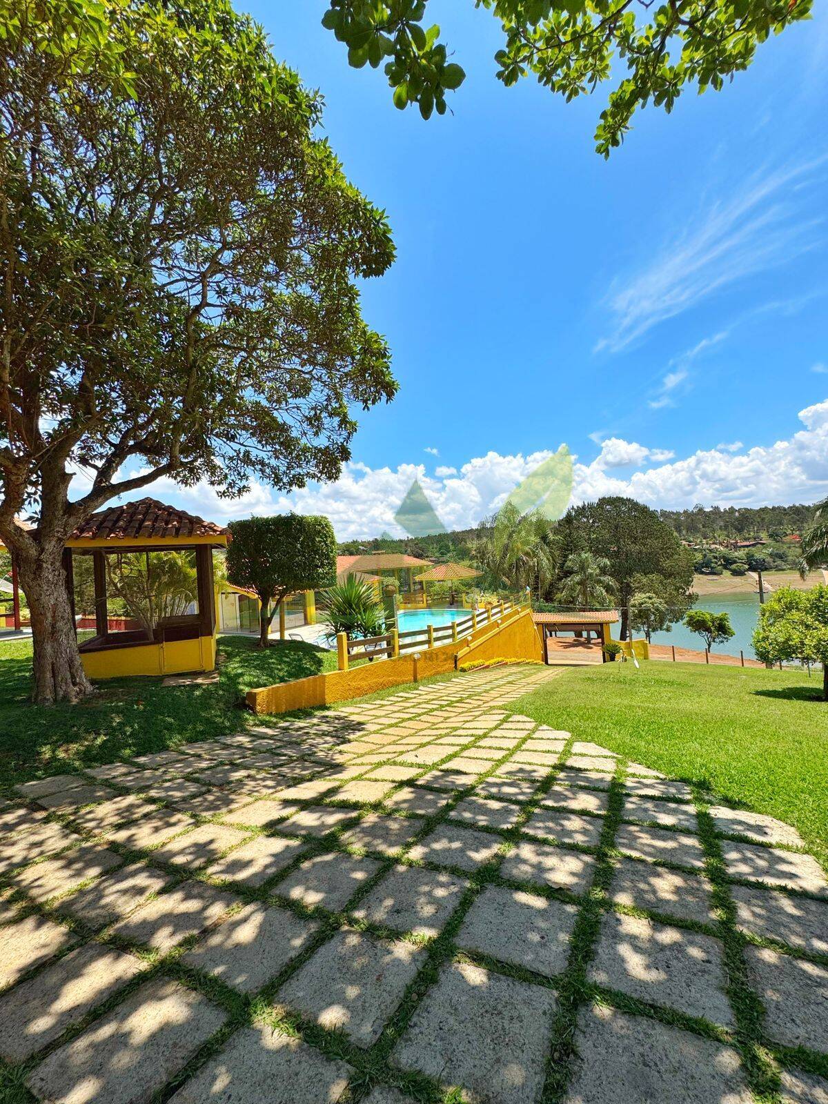 Sítio, 5 quartos, 3000 m² - Foto 2