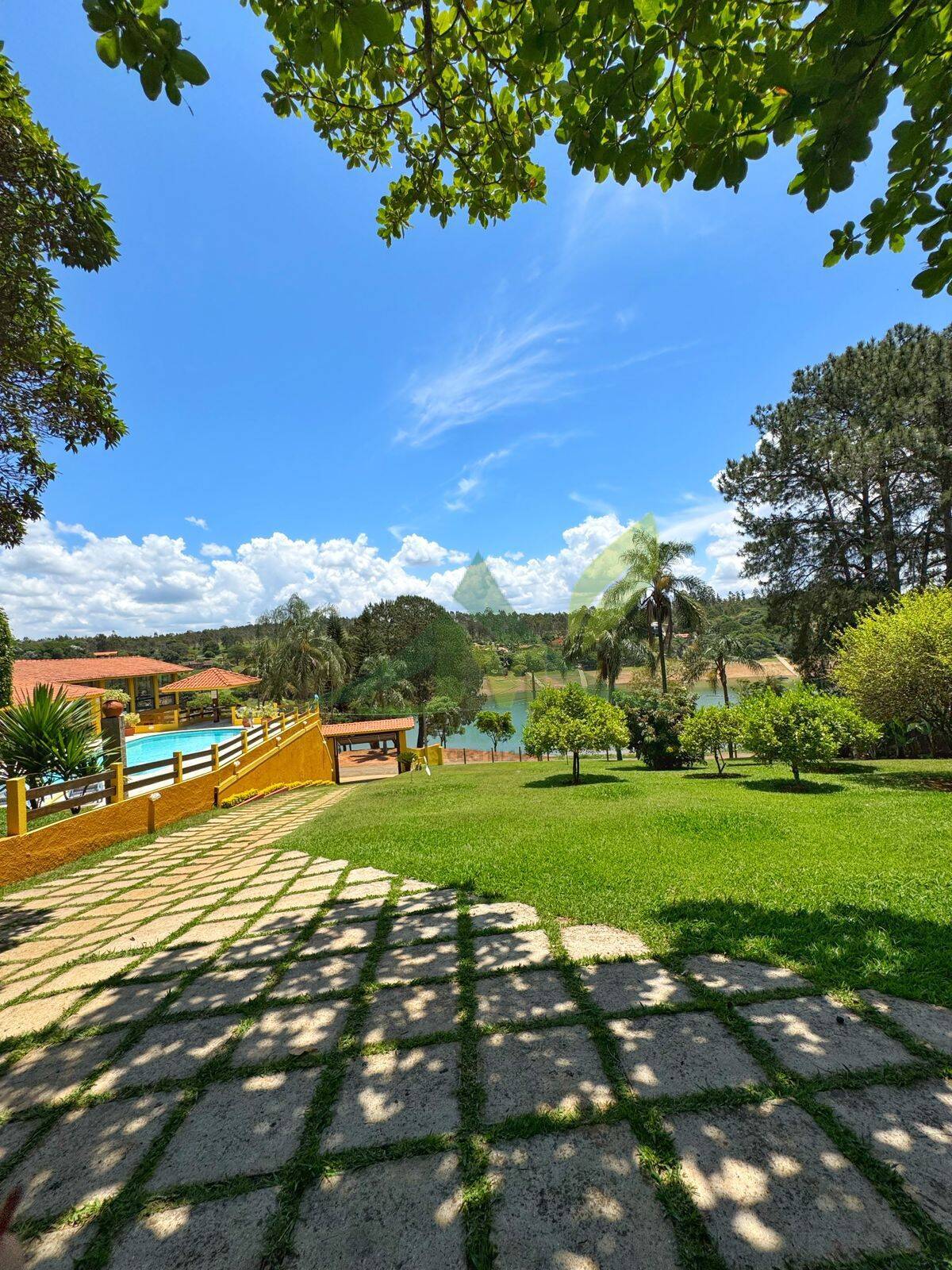 Sítio, 5 quartos, 3000 m² - Foto 3