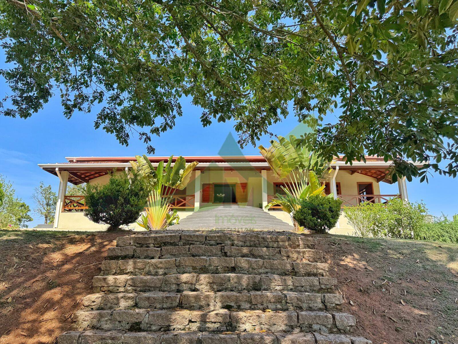 Sítio, 3 quartos, 5000 m² - Foto 1