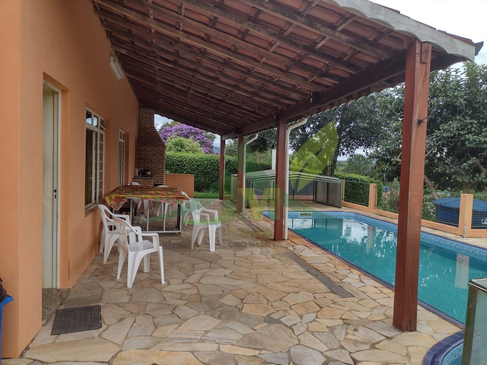 Sítio, 6 quartos, 1380 m² - Foto 2