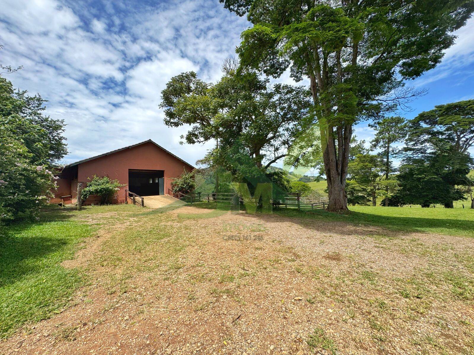 Sítio, 10 quartos, 44 hectares - Foto 40