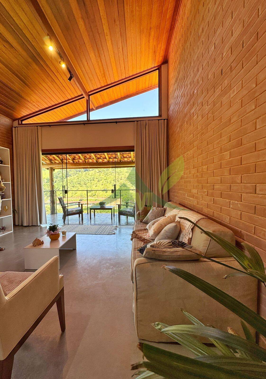 Sítio, 3 quartos, 1619 m² - Foto 1