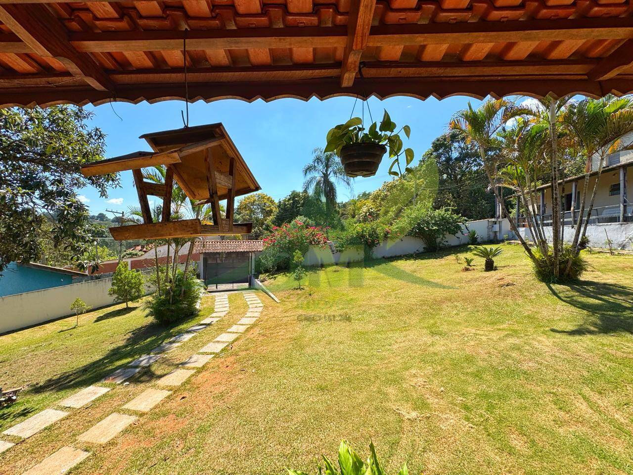 Sítio, 5 quartos, 1000 m² - Foto 2
