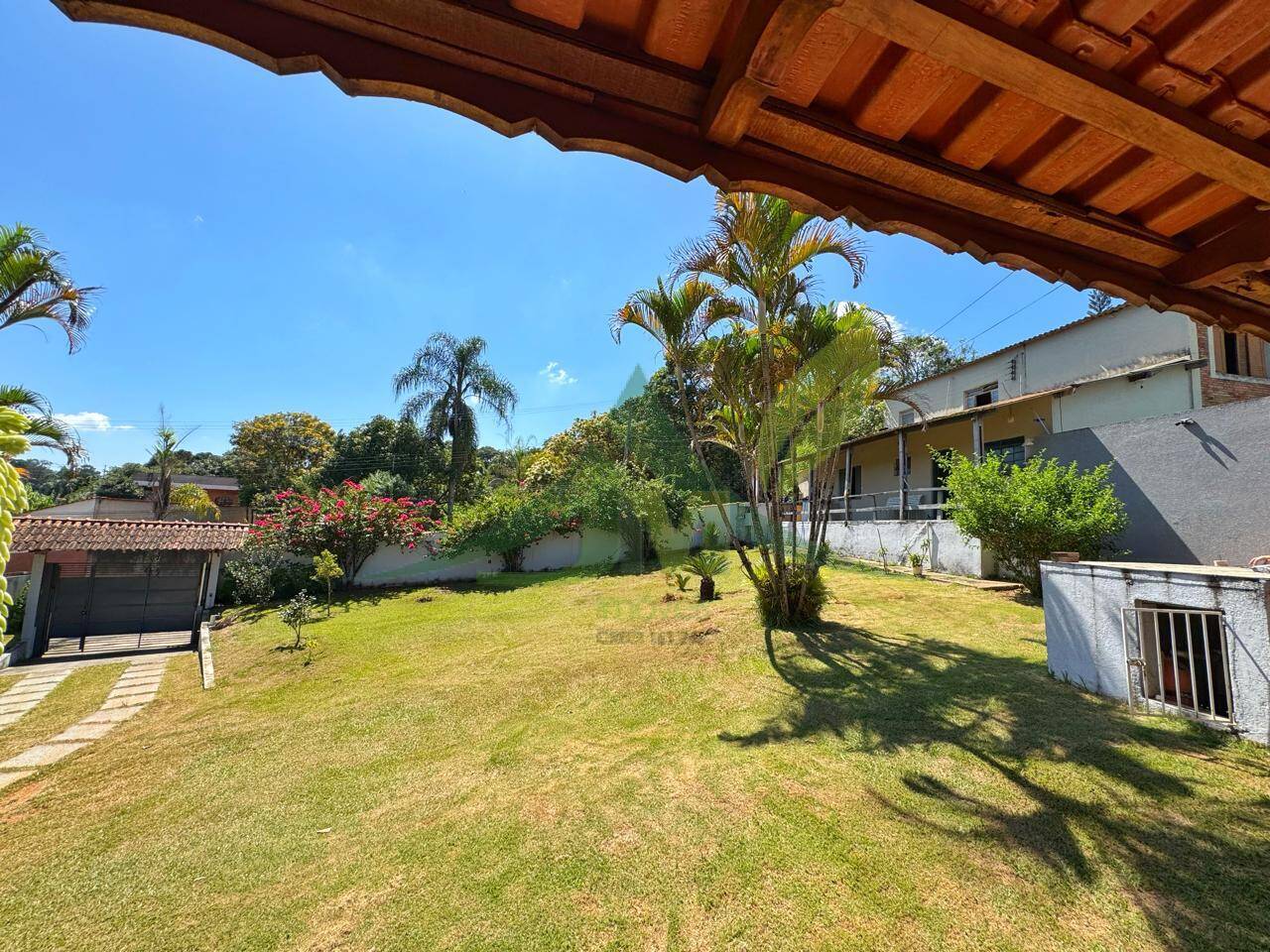 Sítio, 5 quartos, 1000 m² - Foto 6