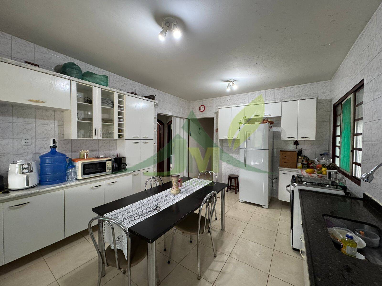 Sítio, 4 quartos, 1020 m² - Foto 5