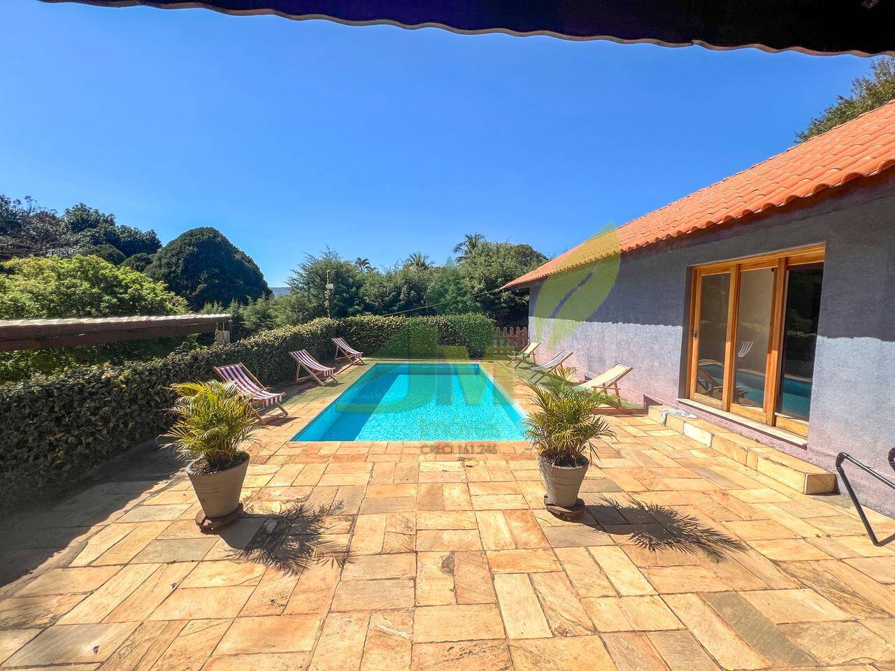 Casa, 3 quartos, 1578 m² - Foto 2