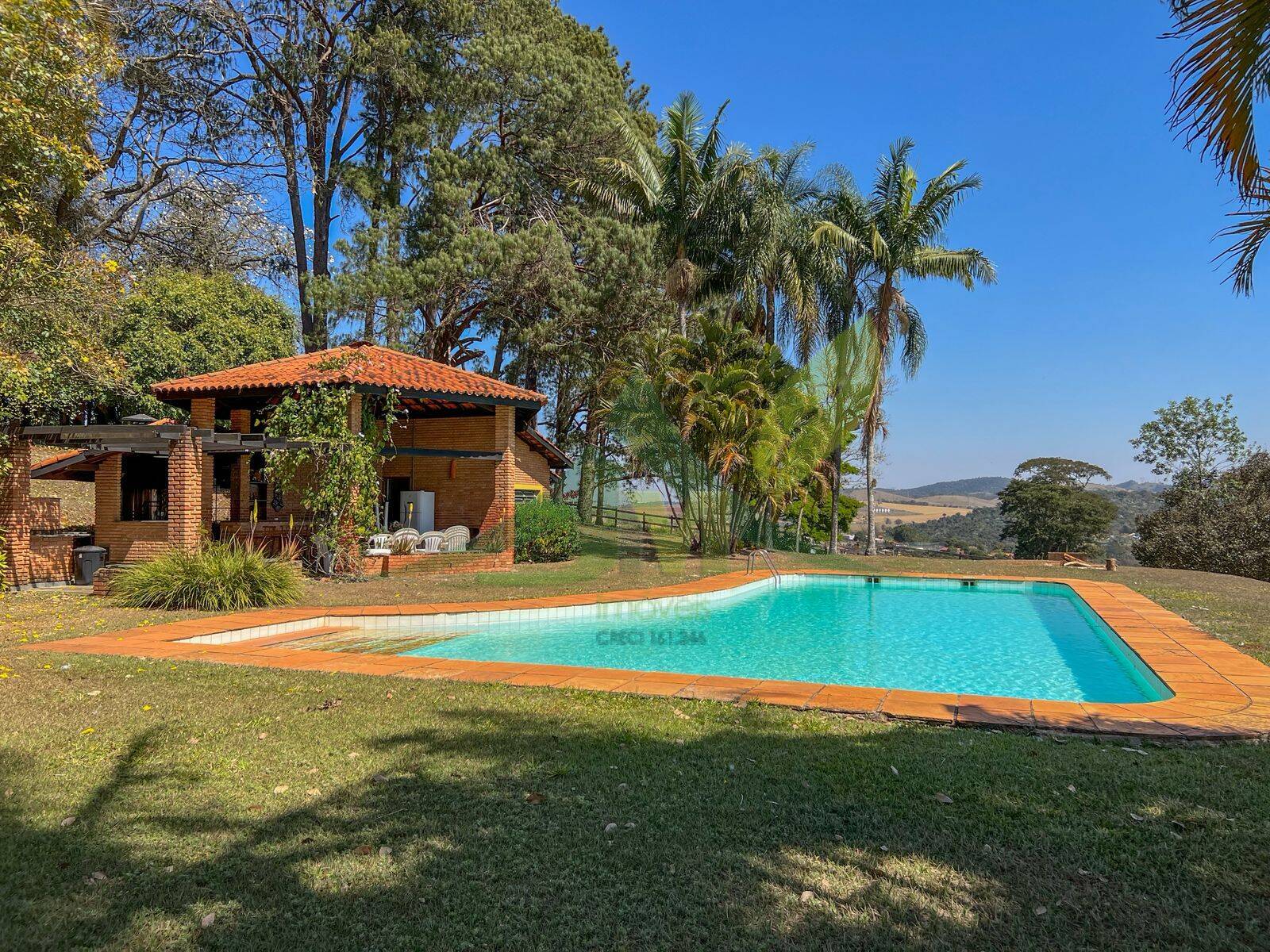 Sítio, 9 quartos, 34 hectares - Foto 1