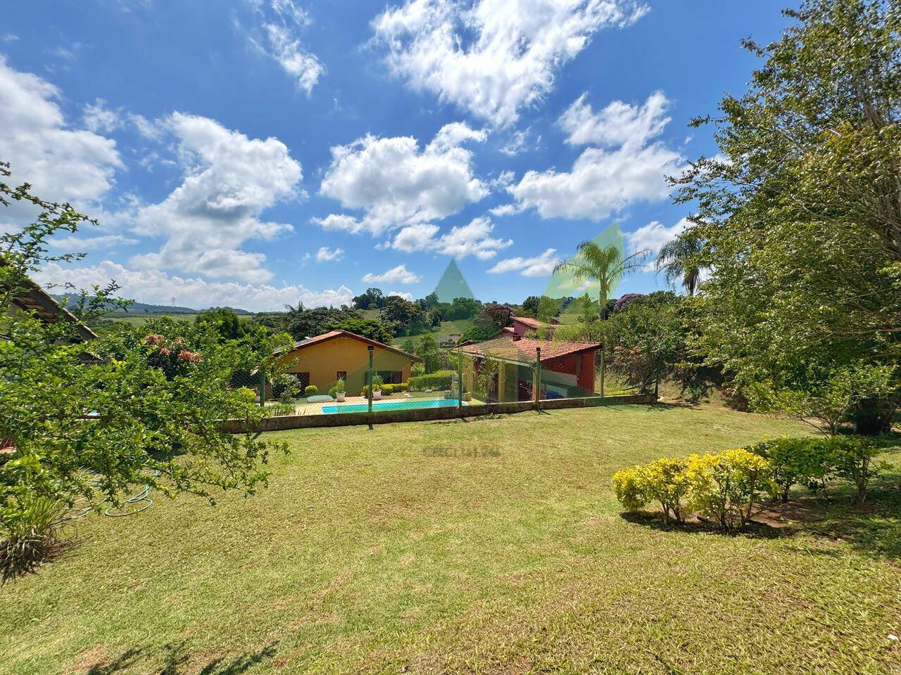 Sítio, 3 quartos, 1000 m² - Foto 35
