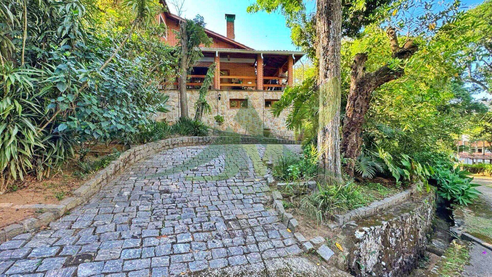 Sítio, 5 quartos, 1600 m² - Foto 1