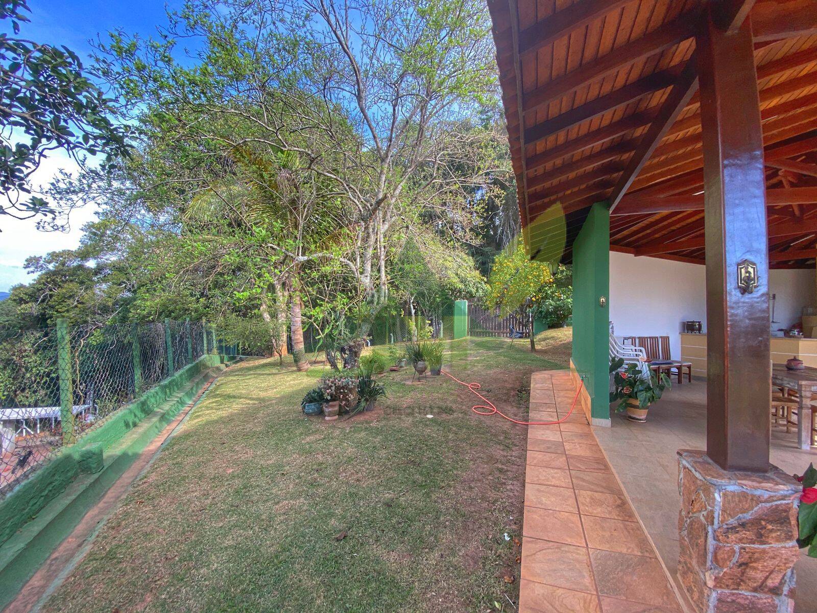 Sítio, 4 quartos, 2754 m² - Foto 8