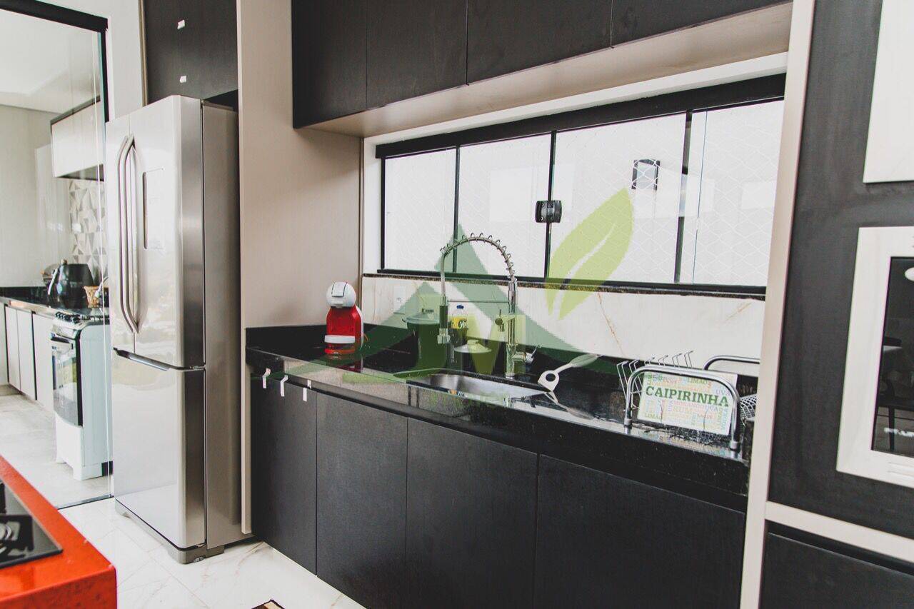 Casa, 3 quartos, 250 m² - Foto 24